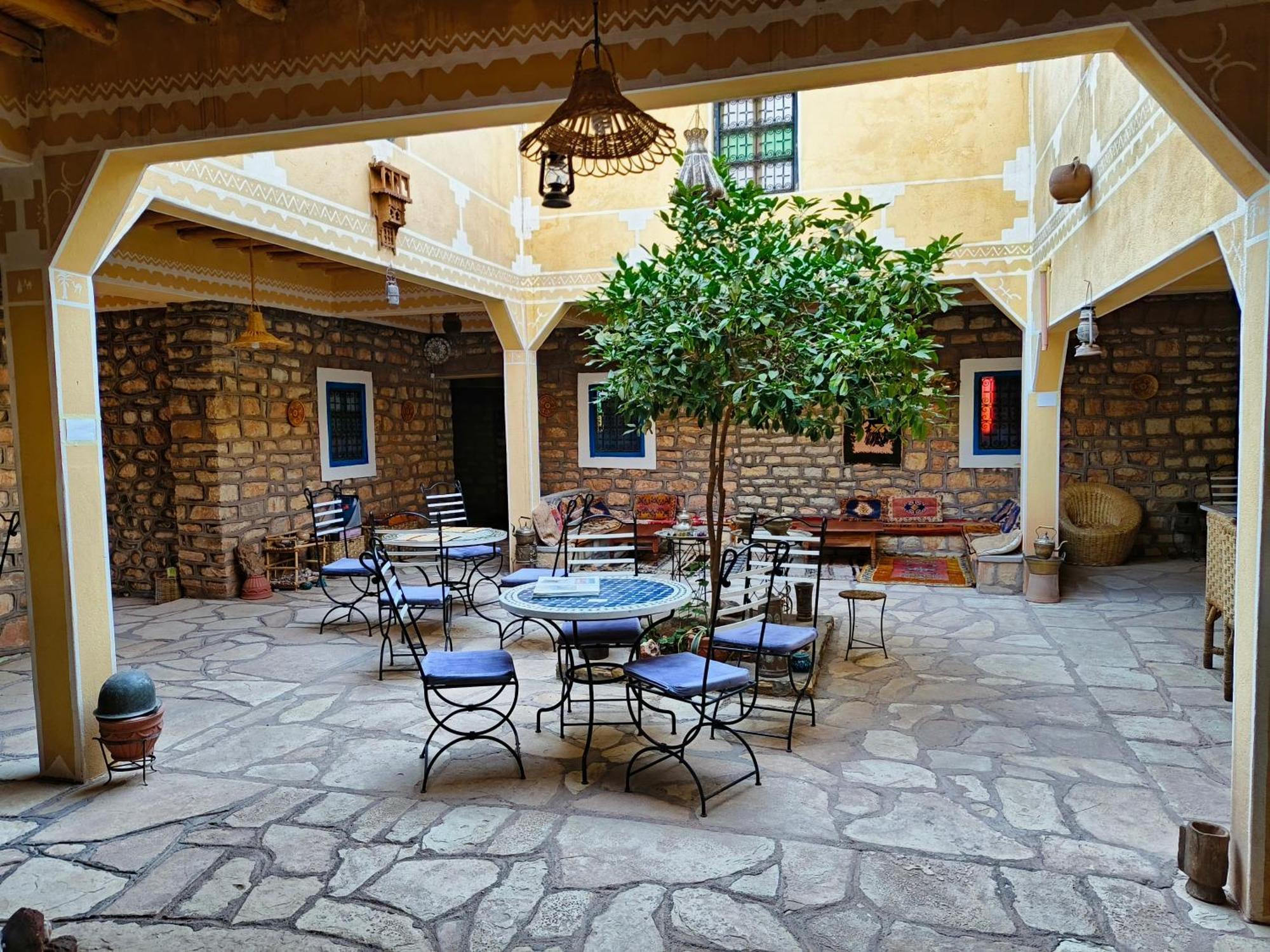 Kasbah Imini Restaurant & Hotel Amerzgane 外观 照片